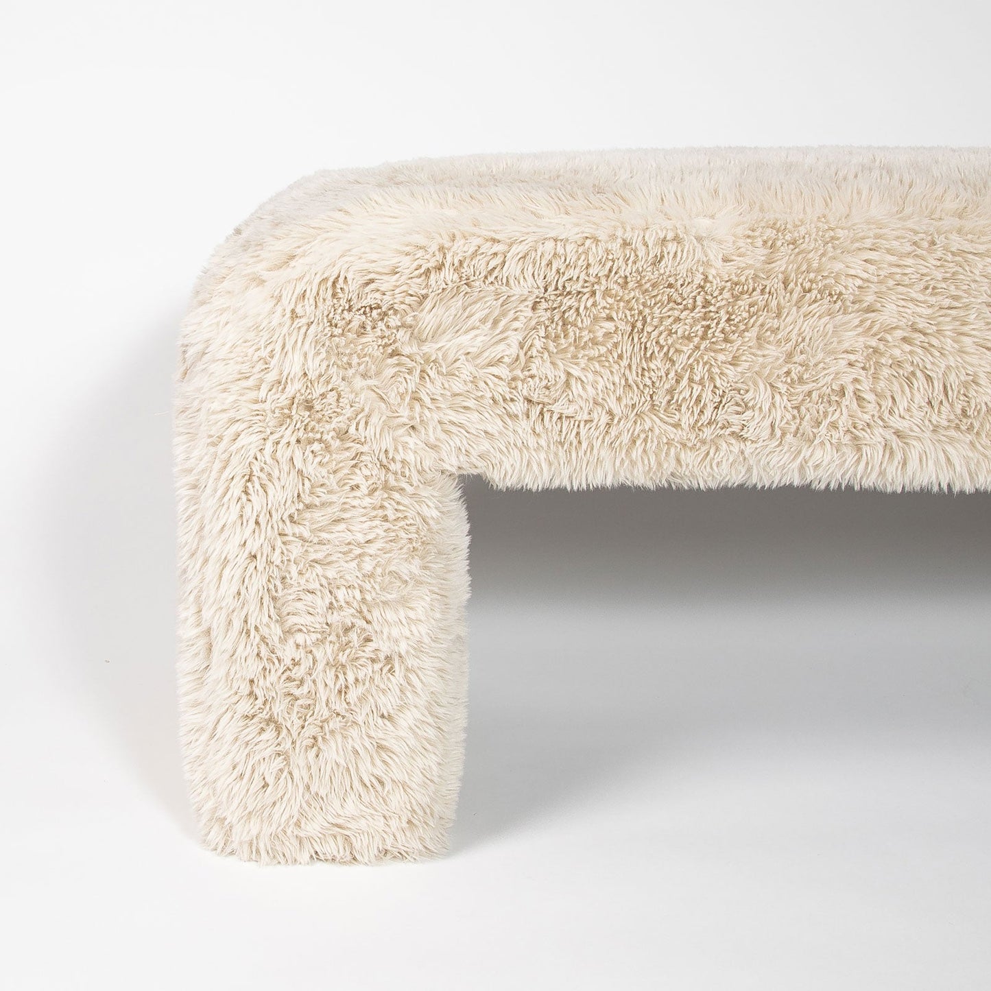 Ginger Bench - Downy Cream