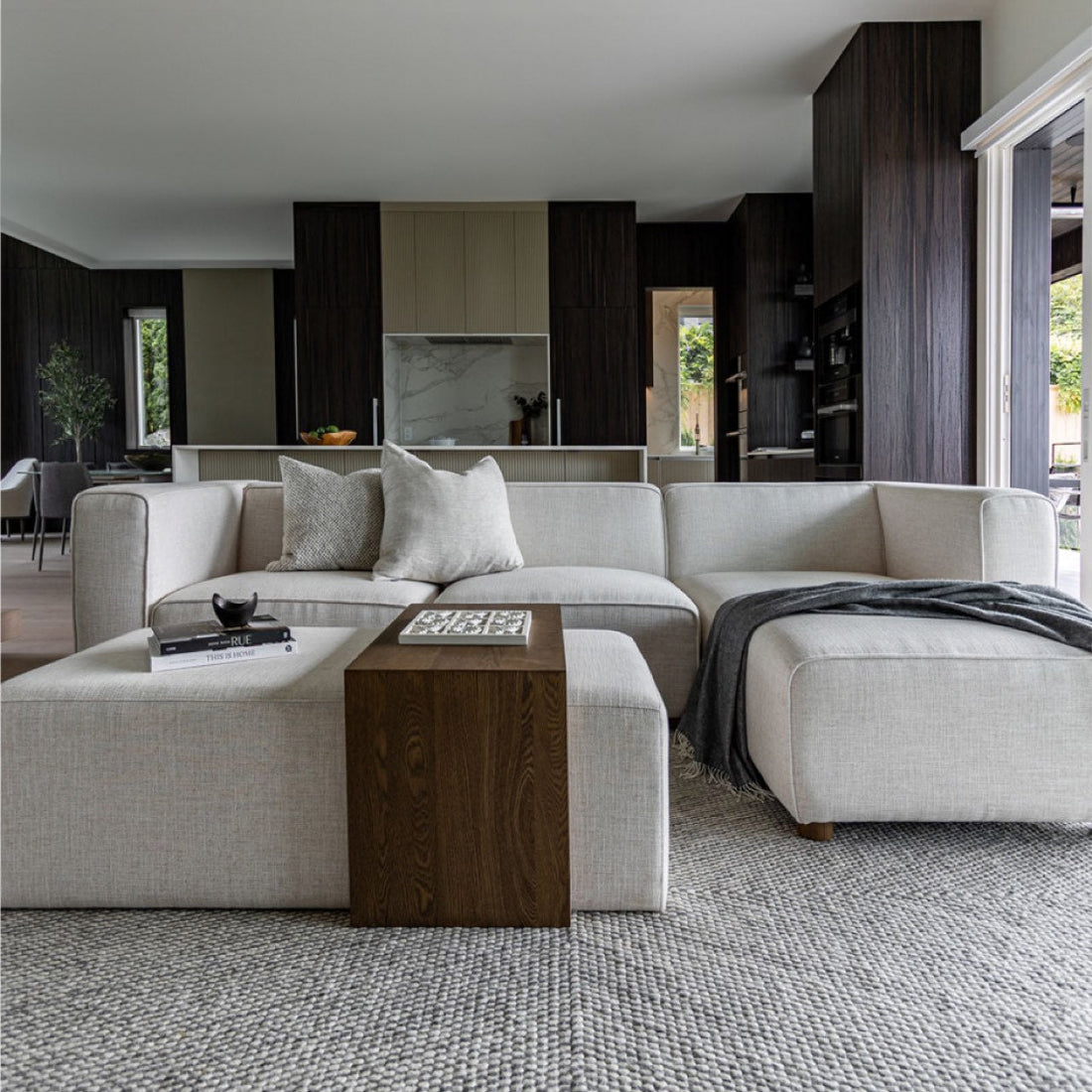 What Is Home Staging? A Complete Guide to Staging Your Home to Sell Faster