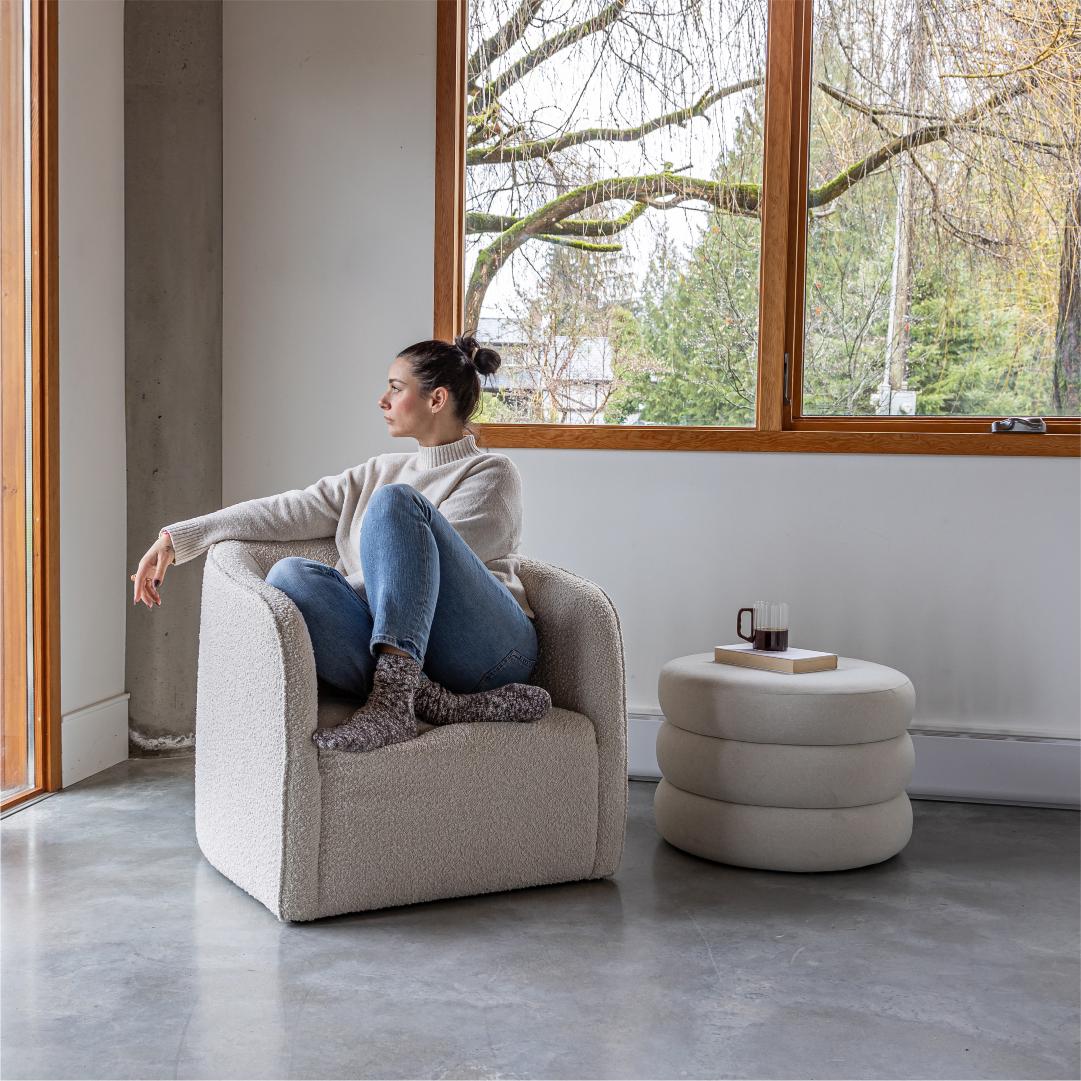 Fiel Ottoman - Velvet Ecru
