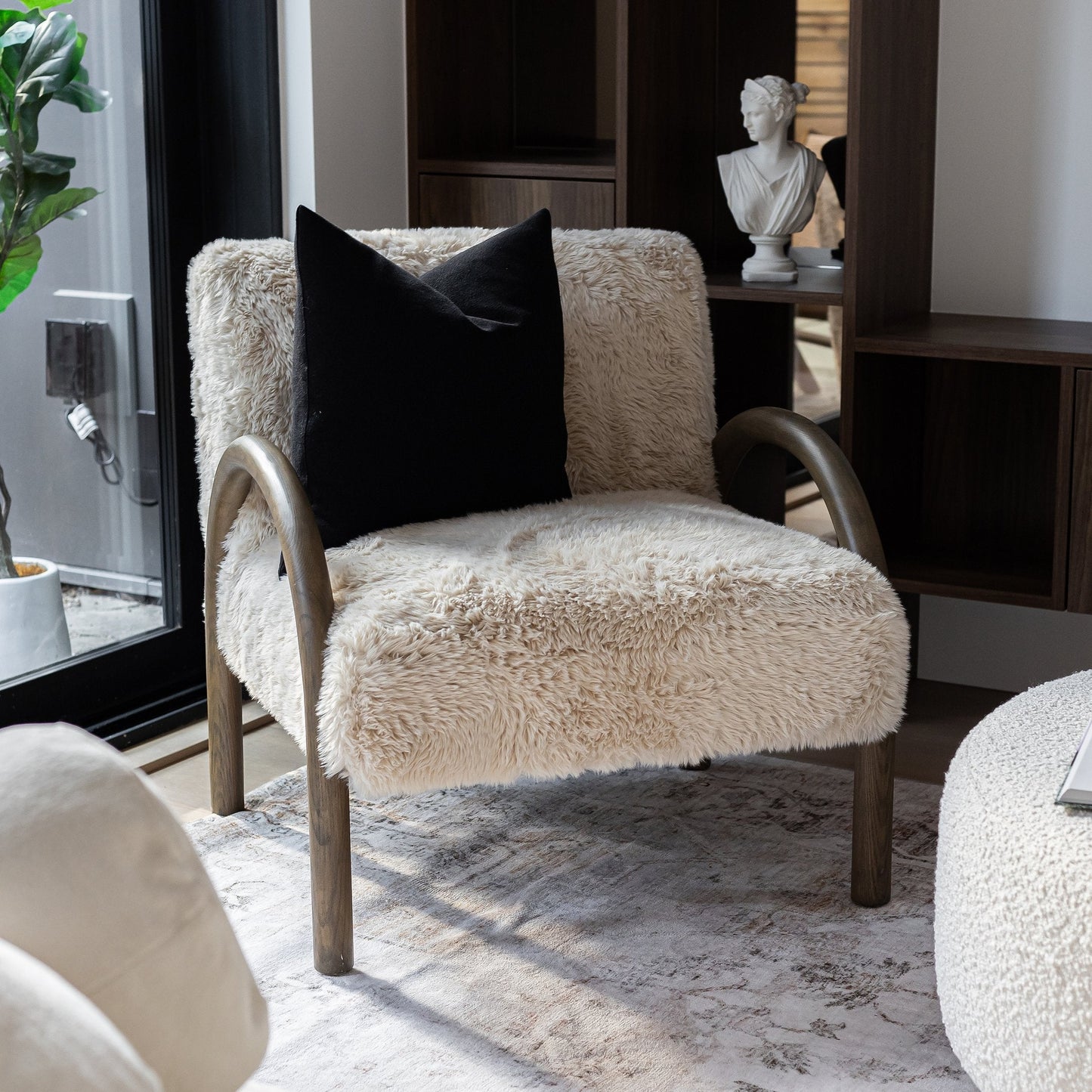 Eros Chair - Shaggy Sand