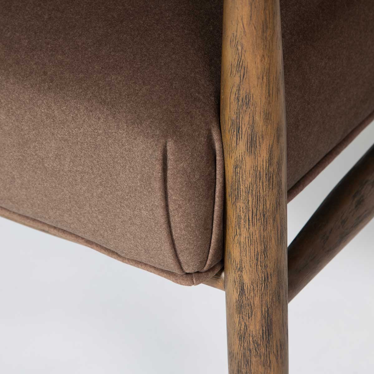 Everest Chair - Dark Base - Velvet Coffee