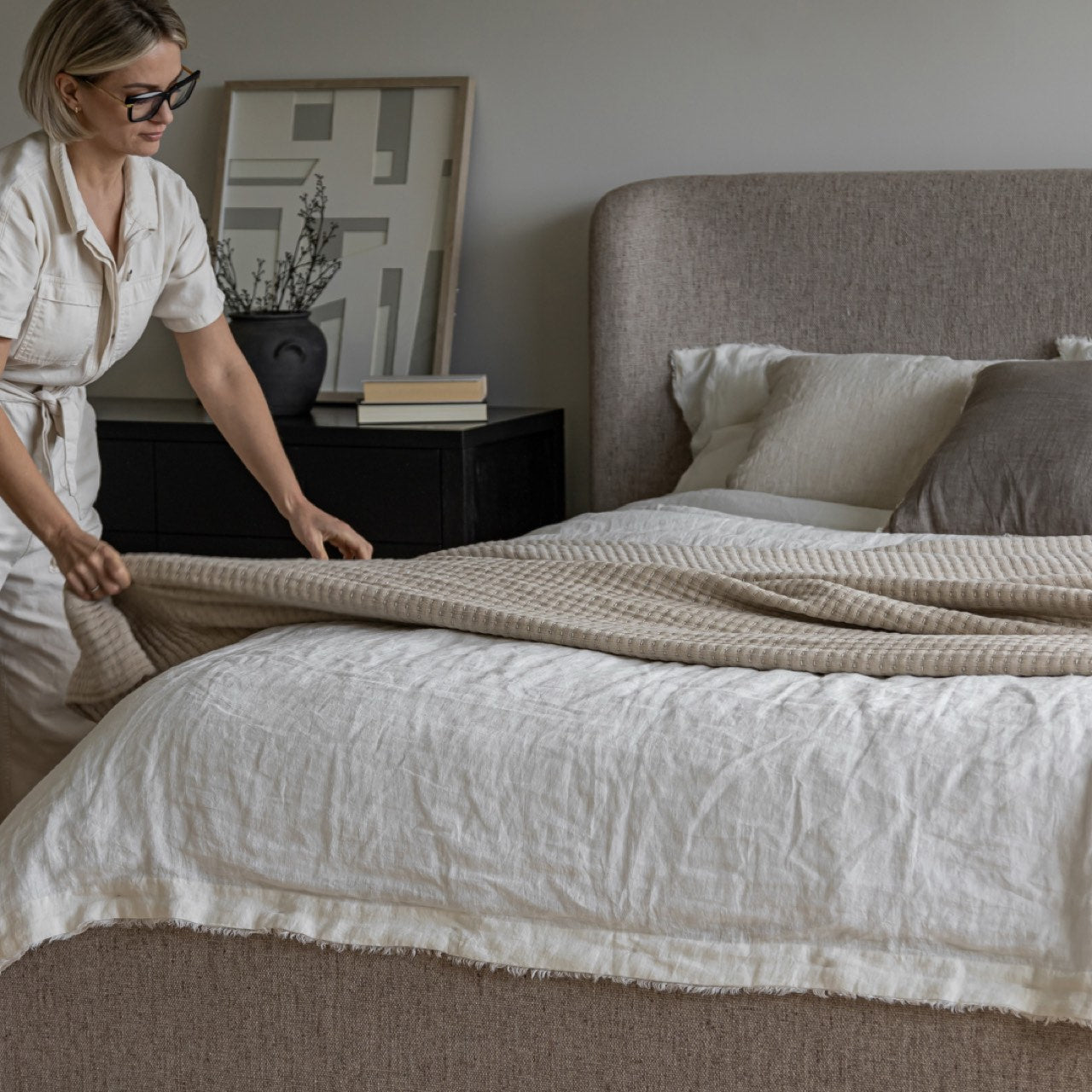 Faye King Storage Bed Short - Perfect Taupe