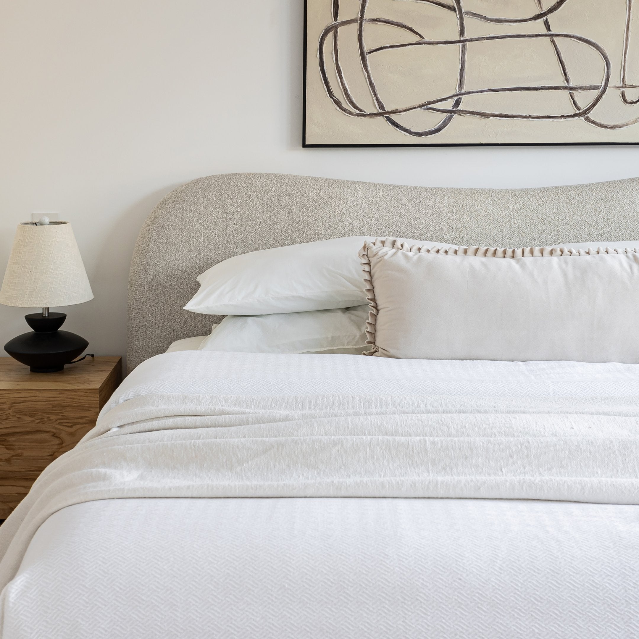 Fox King Bed - Buff