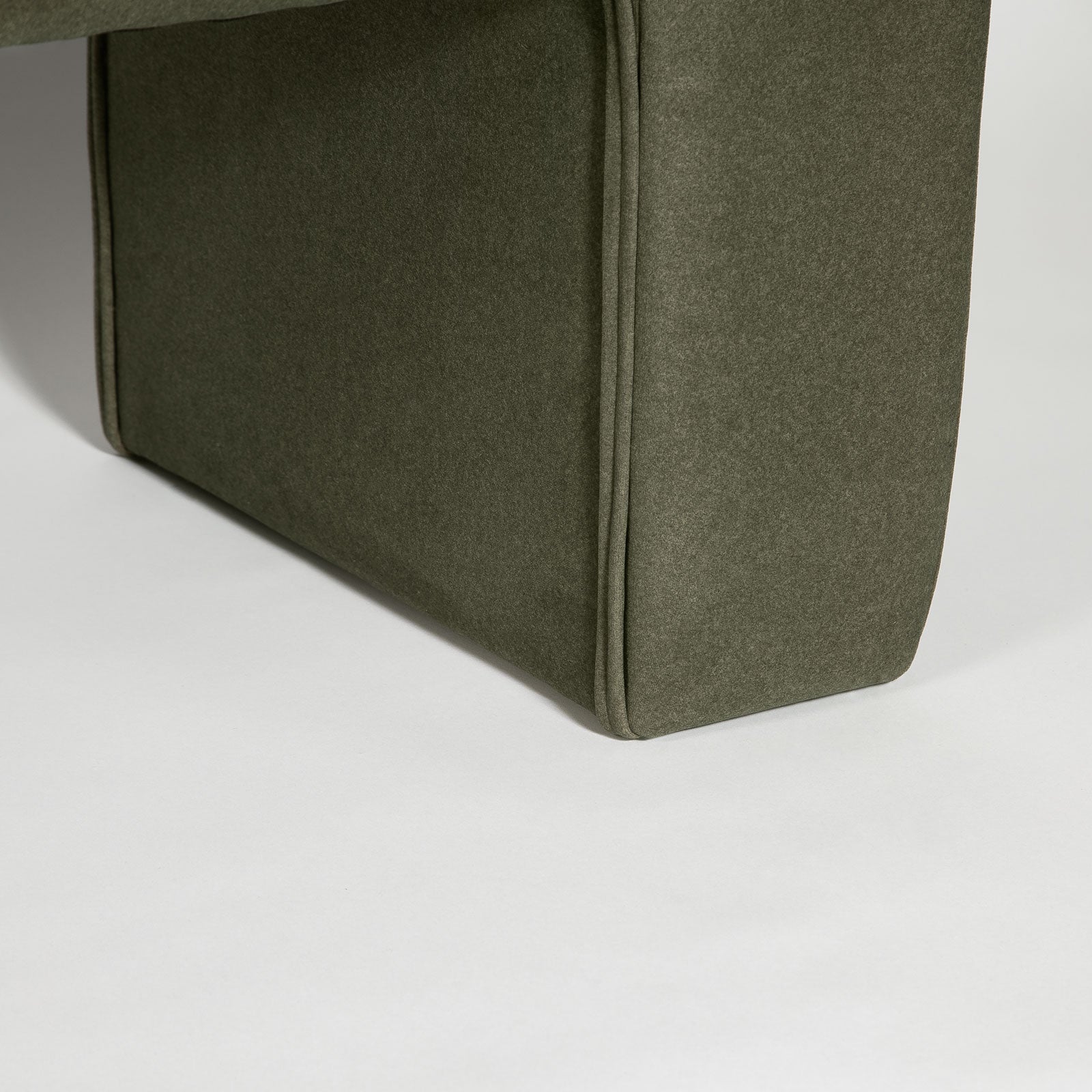 Ginger Bench - Velvet Fern