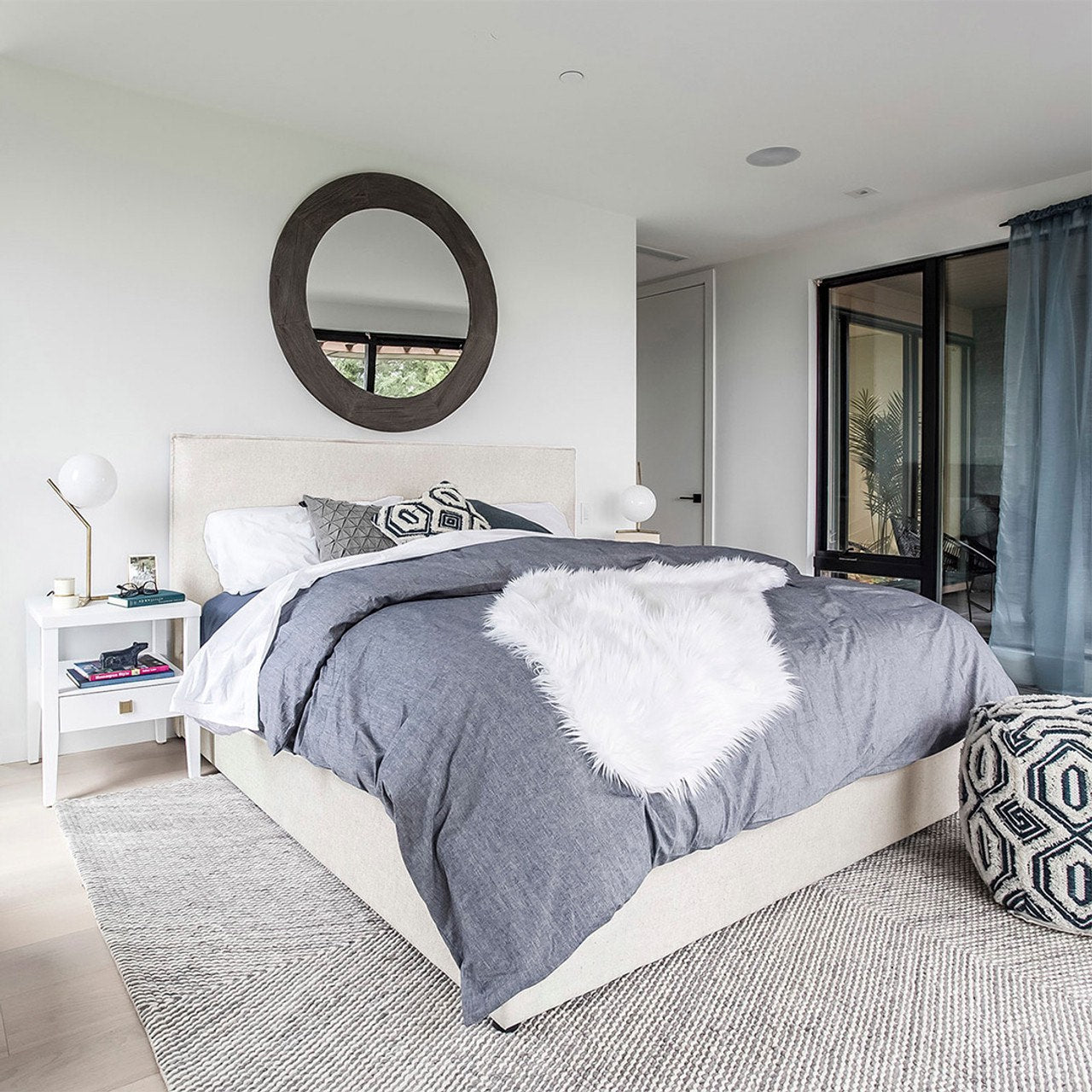 Julia King Storage Bed - Cream