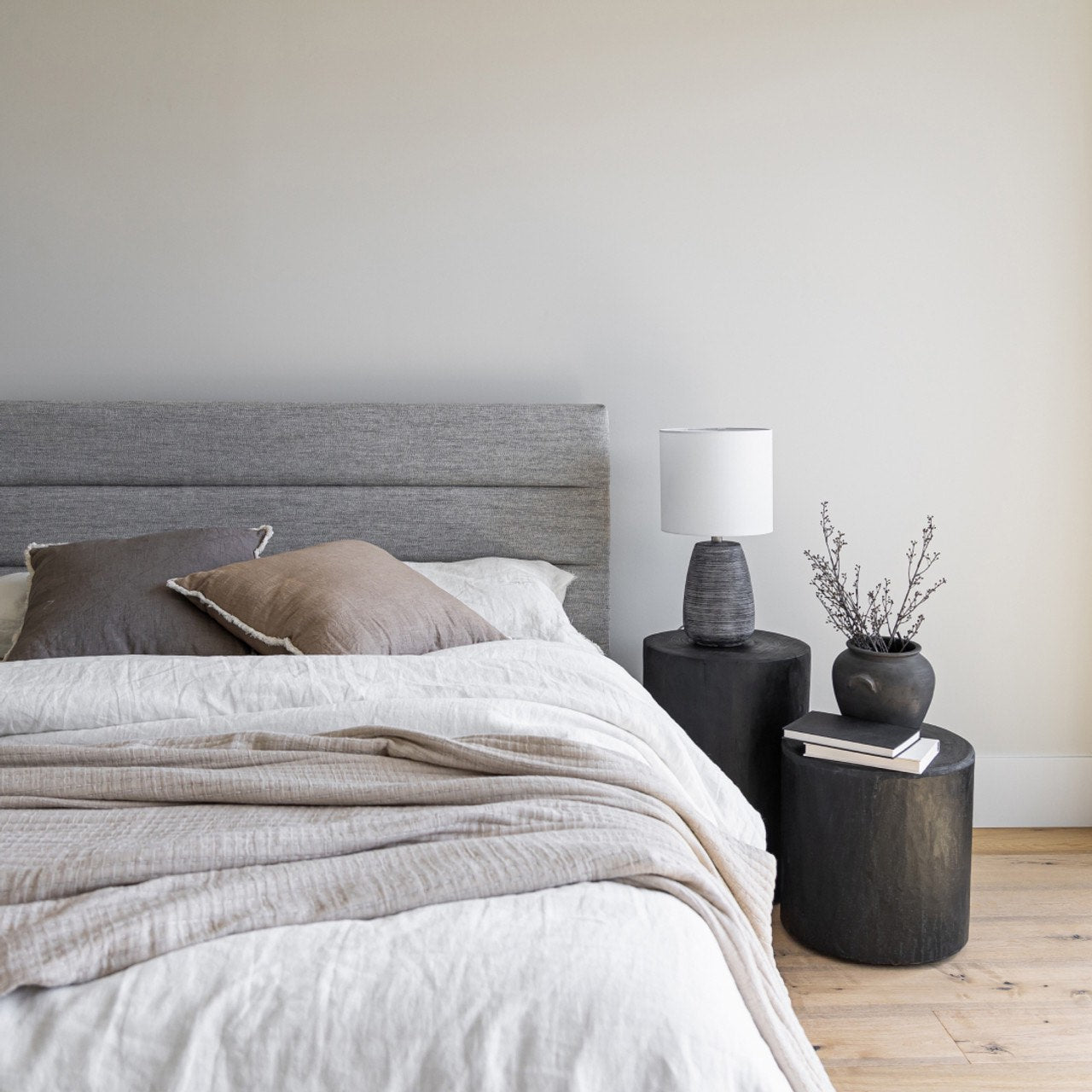 Justin King Storage Bed - Stone