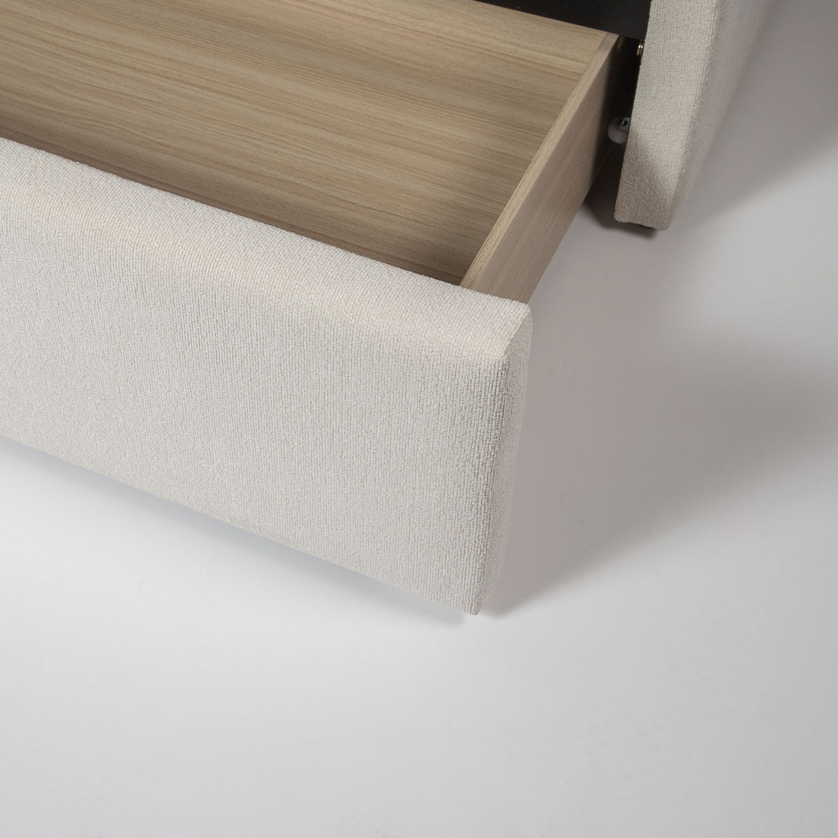 Lourdes Queen Storage Drawer Bed - Cream