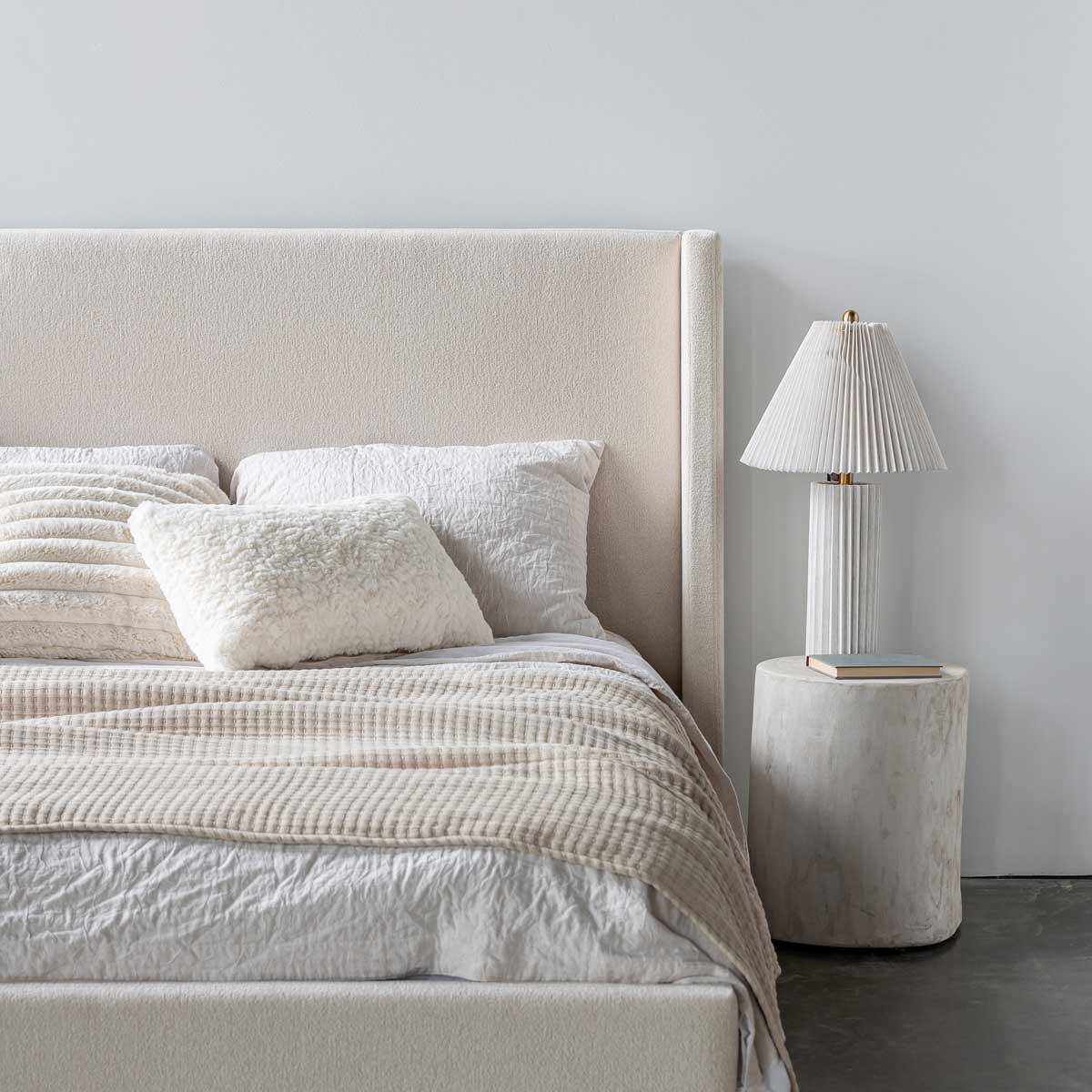 Lourdes King Storage Drawer Bed - Cream