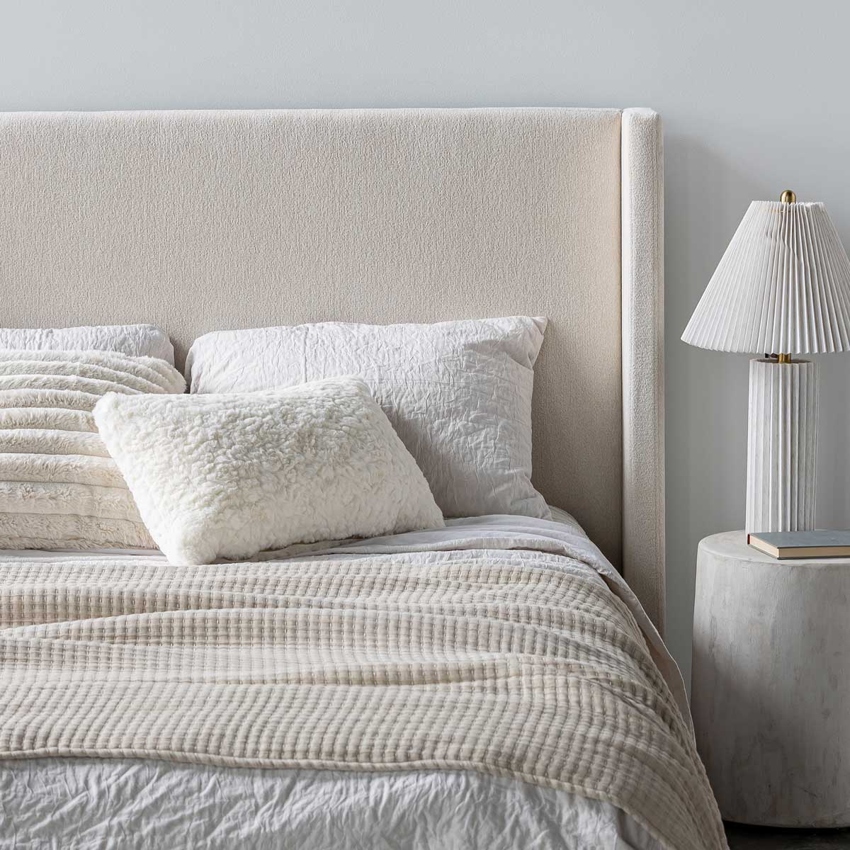 Lourdes King Storage Drawer Bed - Cream