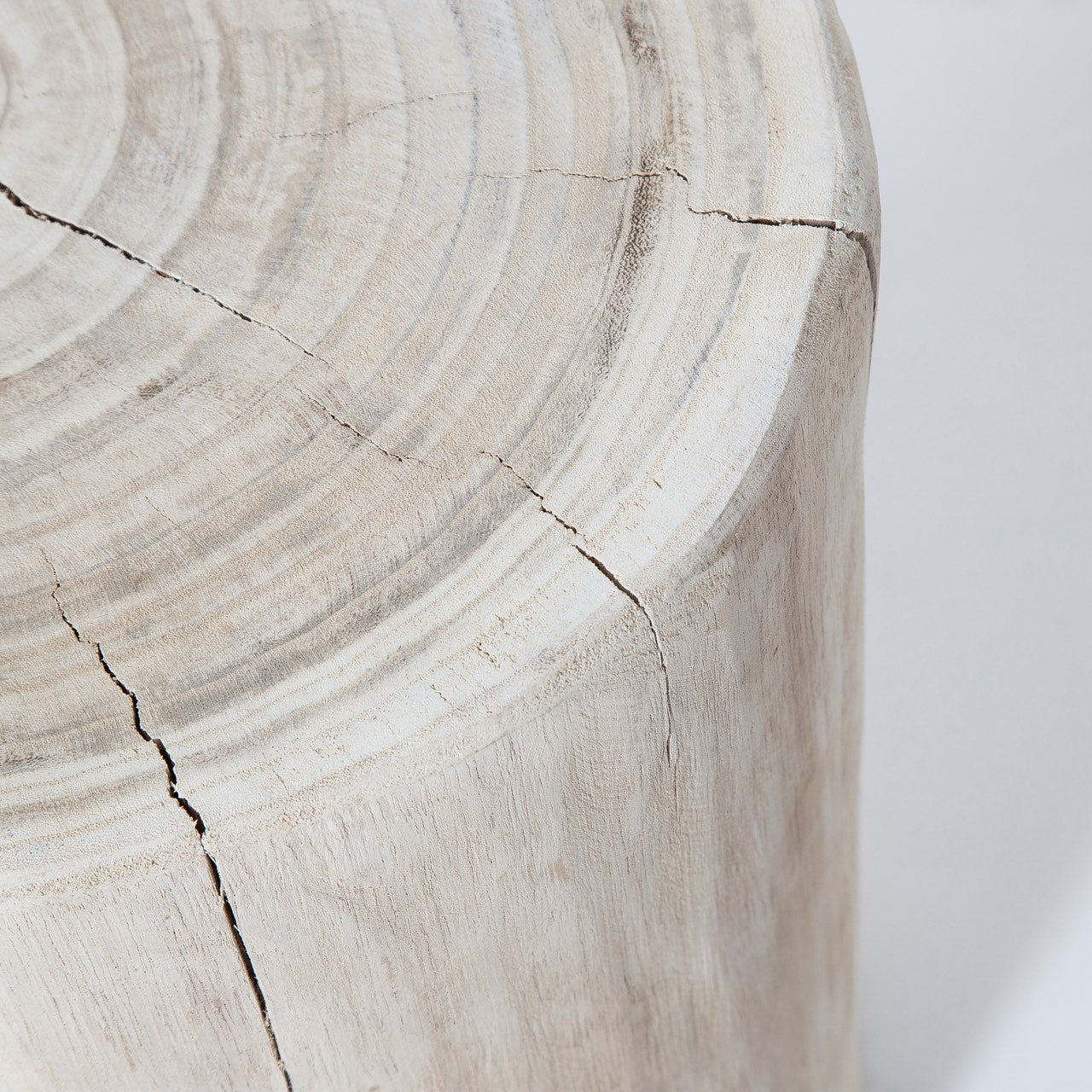 Nova Wide 18 Inch Stump - Round - White